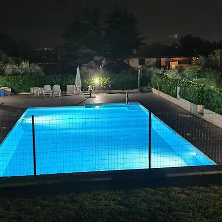 Dom wakacyjny Dijana's Haus Padenghe sul Garda