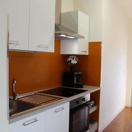 Сasa de vacaciones Dijana's Haus Padenghe sul Garda